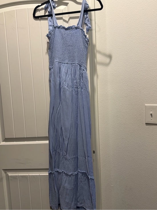 Zesica Dresses & Skirts - Like New Light Blue Smocked Maxi Sundress